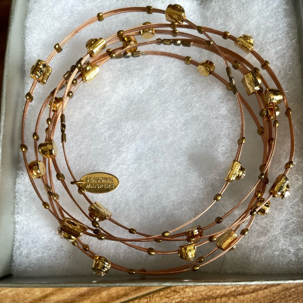 6 Seasonal Whispers Love Bracelet 3500